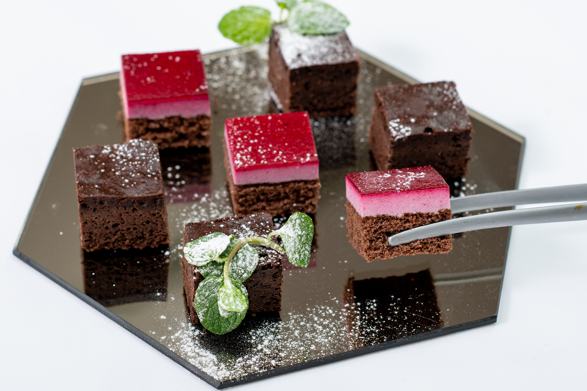 ミニデザート(ガトーショコラ・カシスショコラ)(12個)