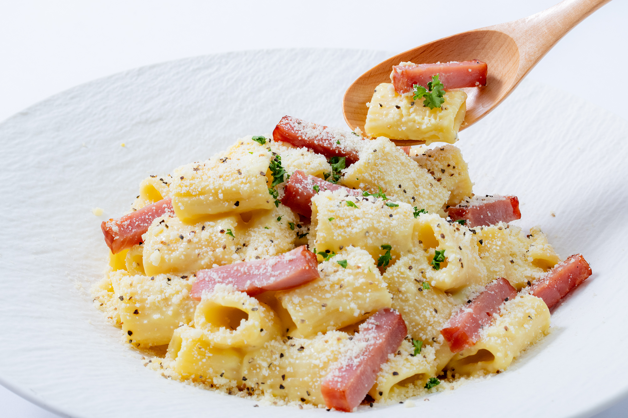 厚切りベーコンとチーズたっぷりカルボナーラ (10～12名分)