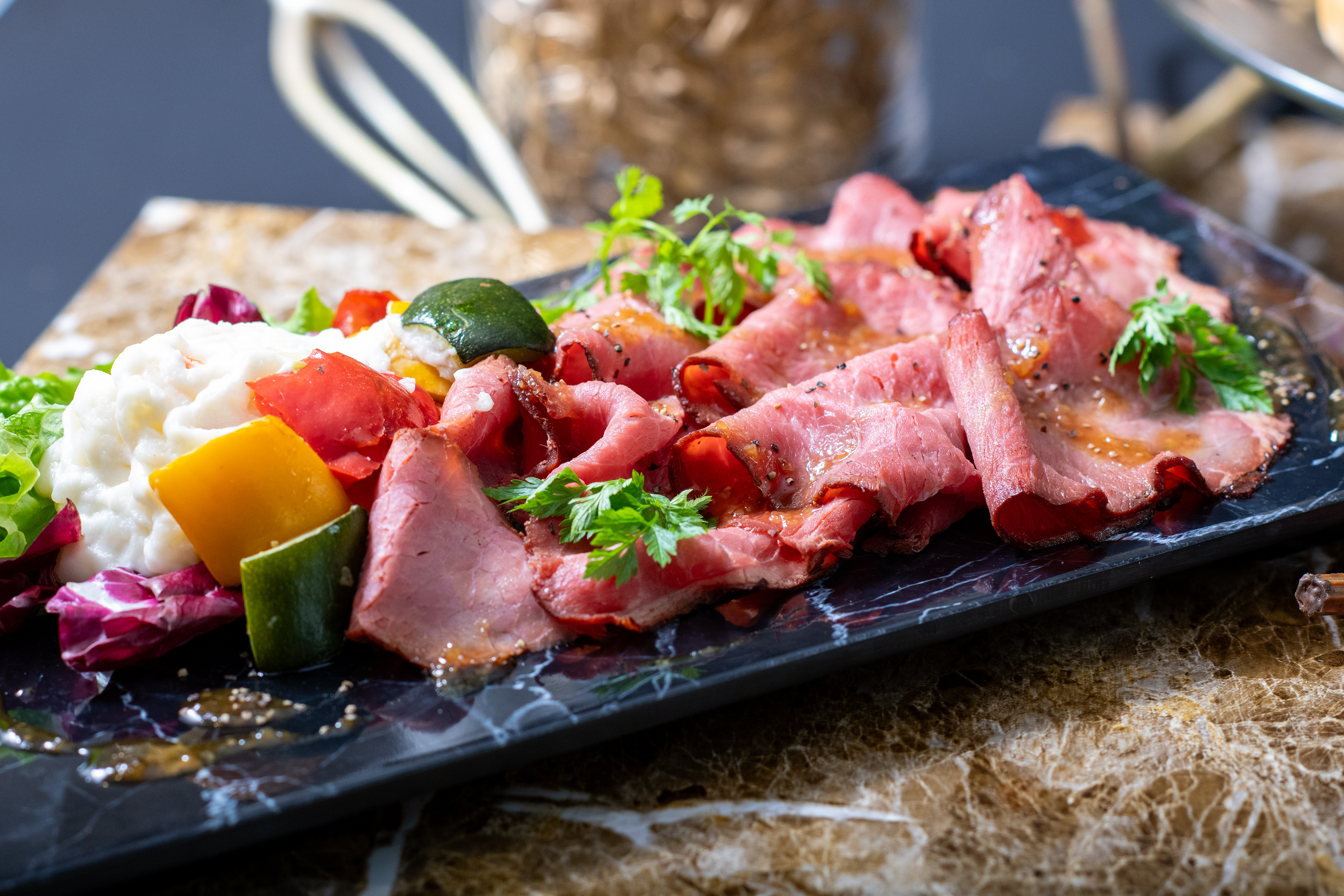 しっとりやわらか特製ローストビーフ (10~12名分)